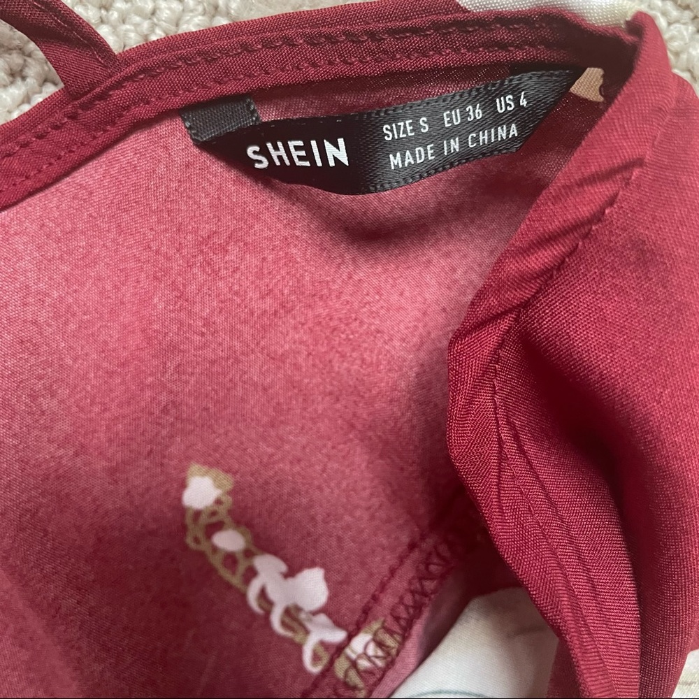3/$15 Women’s SHEIN Floral Cropped Top with Wrap Around the Waist Size Small - Picture 2 of 4